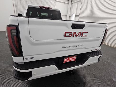 Used 2025 GMC Sierra 2500 AT4 AWD/4WD image 8
