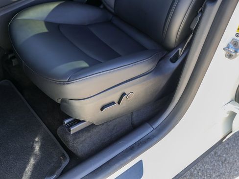 Used 2023 Tesla Model Y Long Range image 8