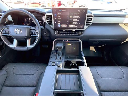 Used 2024 Toyota Tundra Limited image 15
