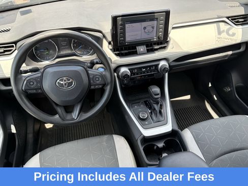 Used 2021 Toyota RAV4 XLE AWD/4WD image 7