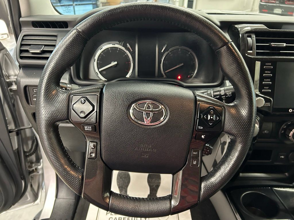 Used 2024 Toyota 4Runner TRD Off-Road Premium AWD/4WD image 10