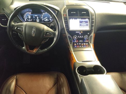Used 2018 Lincoln MKX Reserve FWD image 22