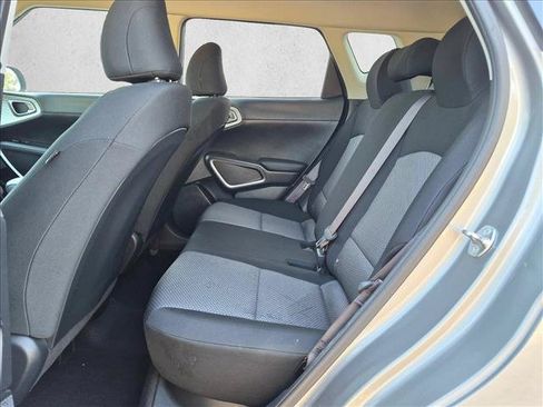 Used 2024 Kia Soul LX w/ Option Group 015 FWD image 17