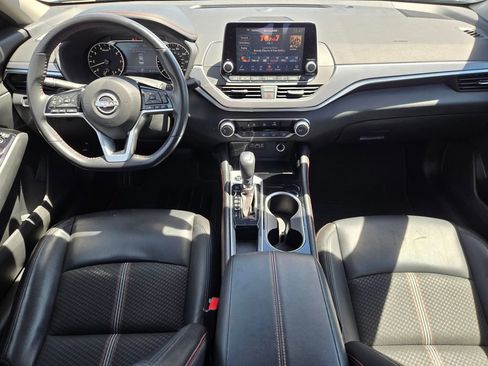 Used 2023 Nissan Altima 2.5 SR FWD image 11