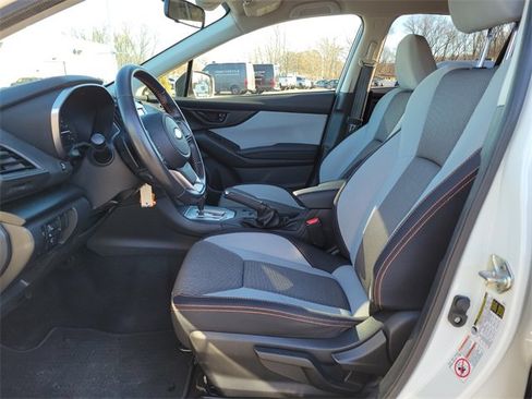 Used 2019 Subaru Crosstrek 2.0i Premium w/ Eyesight System image 19