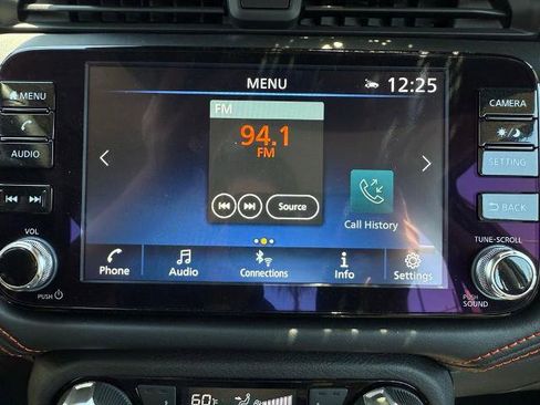 New 2025 Nissan Versa SR w/ Trunk Package image 28