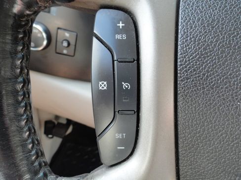 Used 2007 Chevrolet Silverado 1500 LT w/ 1LT Convenience Package RWD image 16
