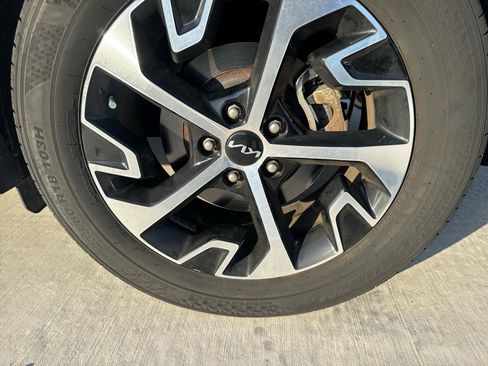 Used 2023 Kia Sportage EX FWD image 28