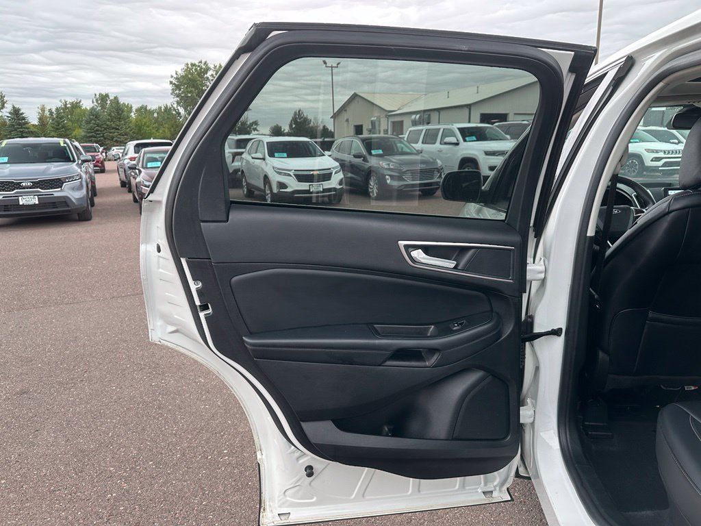 Used 2024 Ford Edge SEL w/ Convenience Package AWD/4WD image 22