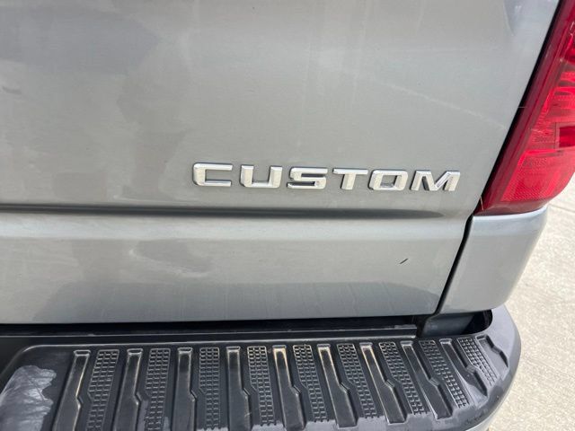 Used 2025 Chevrolet Silverado 1500 Custom RWD image 7