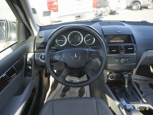Used 2008 Mercedes-Benz C 300 Sedan image 22