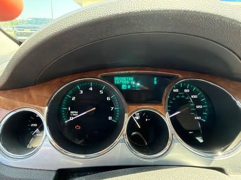 Used 2011 Buick Enclave CXL FWD image 11