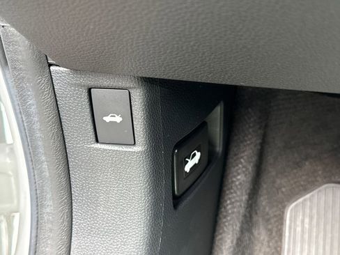 Used 2023 Honda Accord LX image 14