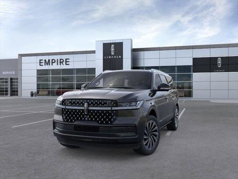 New 2026 Lincoln Navigator L Black Label AWD/4WD image 2