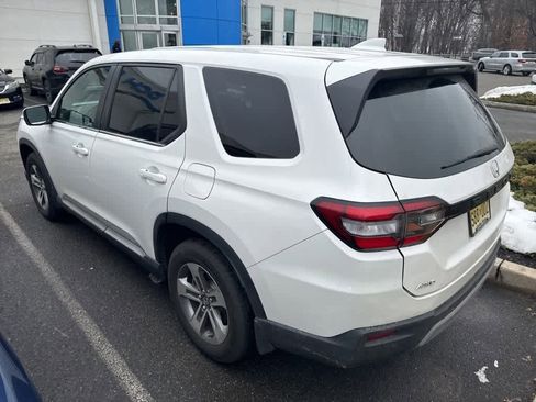 Certified 2024 Honda Pilot EX-L image 7