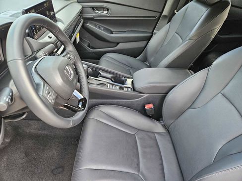Used 2025 Honda Accord Sport image 13