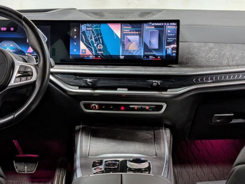 Used 2023 BMW X7 xDrive40i w/ Executive Package image 32