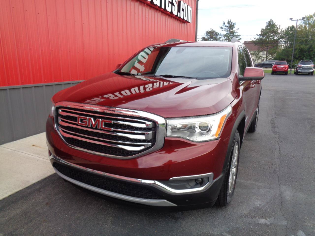 Used 2017 GMC Acadia SLE w/ Driver Alert Package I AWD/4WD image 1