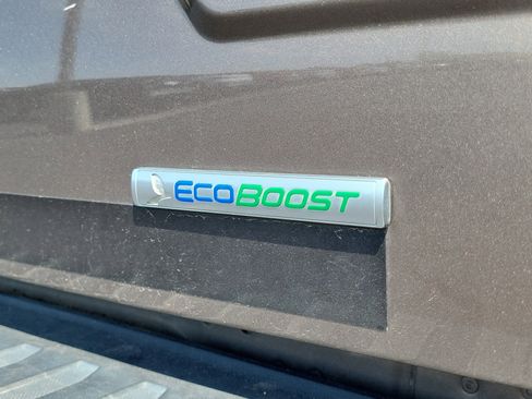 Used 2019 Ford F150 Lariat image 8