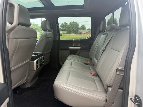 Used 2018 Ford F150 Lariat w/ Equipment Group 502A Luxury AWD/4WD image 16