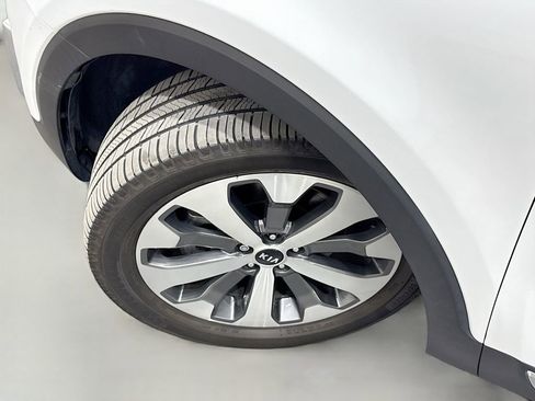 Used 2020 Kia Telluride S w/ S 8 Passenger Seating Package image 42