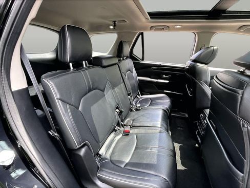 Used 2023 Honda Pilot Elite image 21