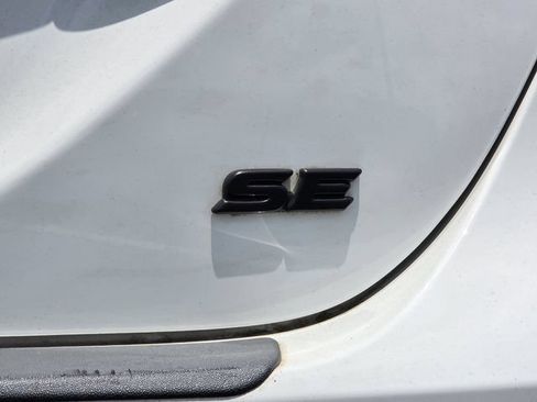 Used 2023 Toyota Camry SE FWD image 27
