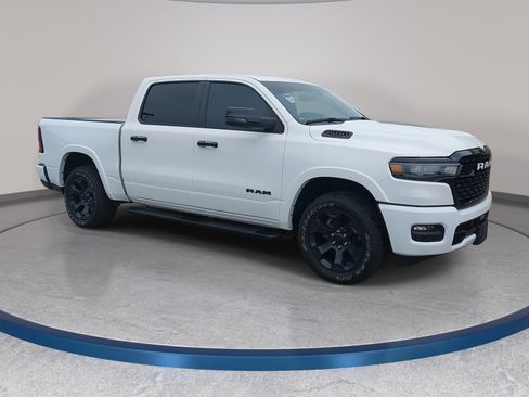 Used 2025 RAM 1500 Big Horn AWD/4WD image 3