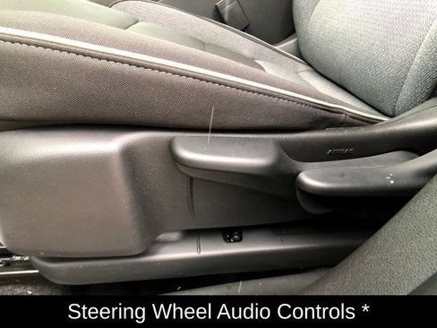 Used 2025 Chevrolet TrailBlazer LT w/ LT Cold Weather Package image 13