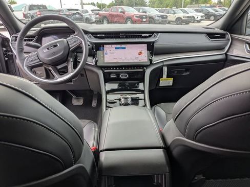 New 2026 Jeep Grand Cherokee Altitude AWD/4WD image 22