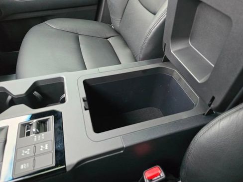 Used 2025 Toyota Land Cruiser image 19