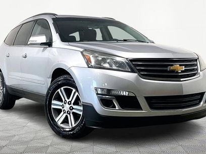Used 2017 Chevrolet Traverse LT