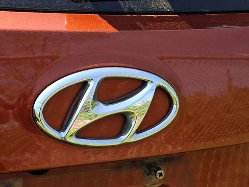 Used 2013 Hyundai Santa Fe Sport AWD/4WD image 11