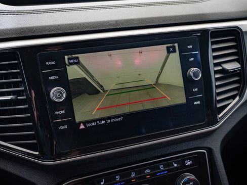 Used 2021 Volkswagen Atlas SEL Premium image 32