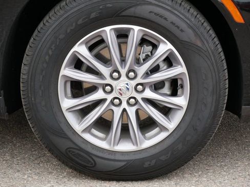 Used 2024 Buick Enclave Premium image 9