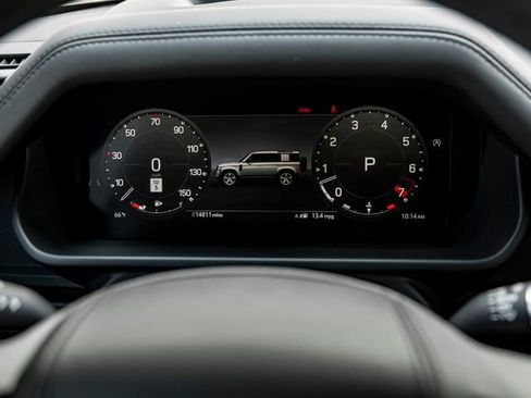 Used 2024 Land Rover Defender 110 Carpathian Edition image 18