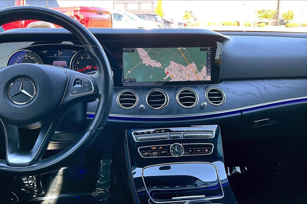 Used 2017 Mercedes-Benz E 300 4MATIC image 8