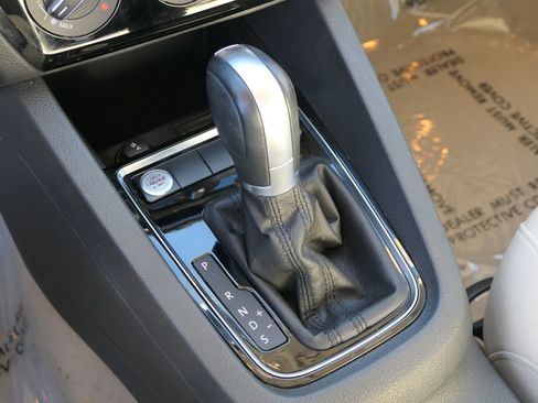 Used 2016 Volkswagen Jetta SEL image 20