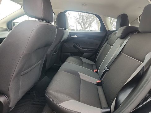 Used 2014 Ford Focus SE image 10