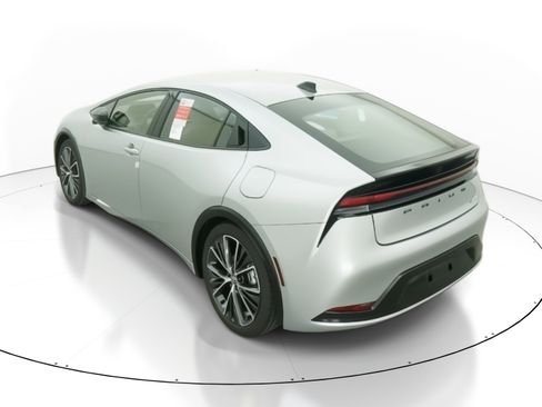 New 2026 Toyota Prius XLE image 5