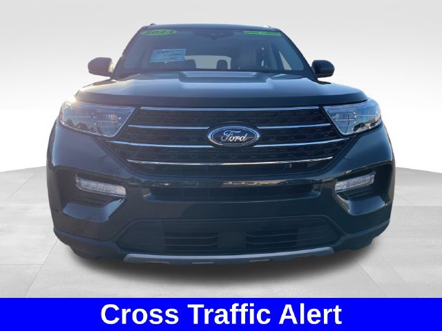 Used 2023 Ford Explorer XLT w/ Equipment Group 202A AWD/4WD image 8