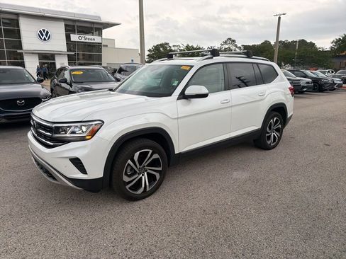 Used 2023 Volkswagen Atlas SEL AWD/4WD image 1