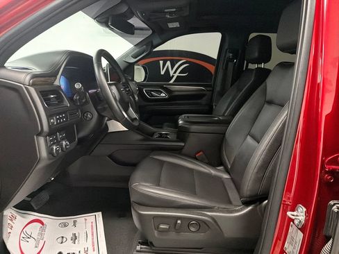 Used 2023 Chevrolet Tahoe Z71 w/ Luxury Package AWD/4WD image 9