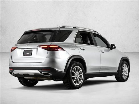 Used 2024 Mercedes-Benz GLE 450e 4MATIC image 5