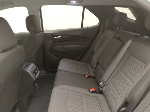 Used 2023 Chevrolet Equinox LT w/ Driver Convenience Package AWD/4WD image 18