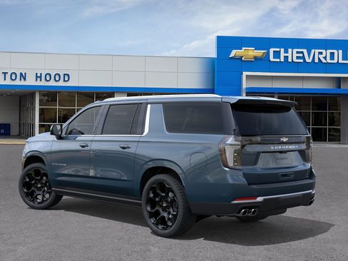 New 2026 Chevrolet Suburban High Country AWD/4WD image 3