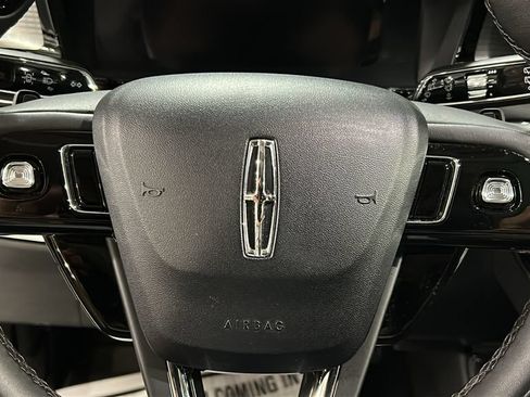 Used 2024 Lincoln Corsair AWD w/ Equipment Group 101A image 11