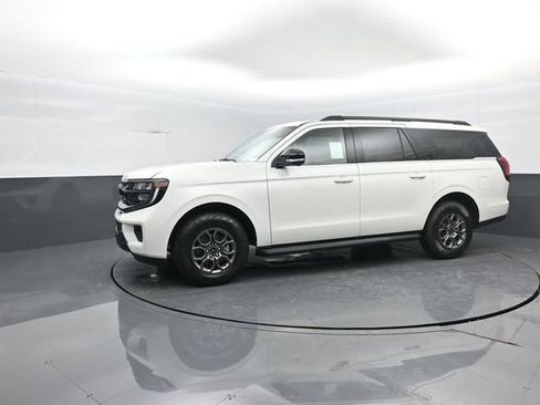 New 2026 Ford Expedition Max Active image 4