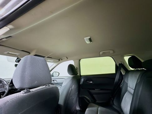 Used 2024 Nissan Rogue SV image 13