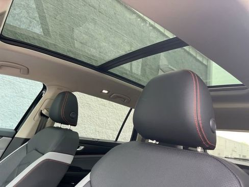 New 2026 Volkswagen Atlas Peak Edition AWD/4WD image 34